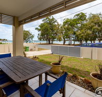 Stunning Waterfront Home with pool - Sylvan Beach Esp Bellara - Lismore Accommodation