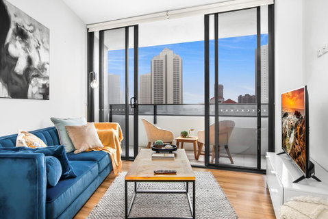 Sunny Modern Two-Bedroom Pad Steps From The Beach - Lismore Accommodation 0