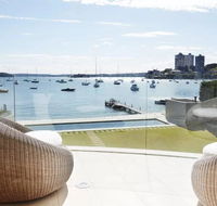 Superb 3 bedroom 2 bathroom first level waterfront - Lismore Accommodation