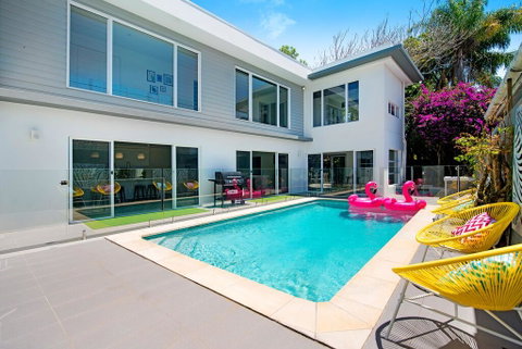 Surfers Paradise Holiday Home Almalfi Drive - Lismore Accommodation 1