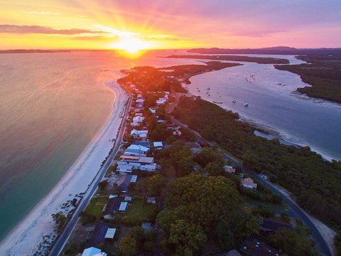Surfs Up - Lismore Accommodation 2