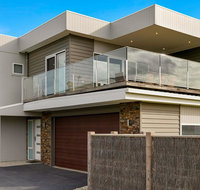 Swan Bay Views - Lismore Accommodation