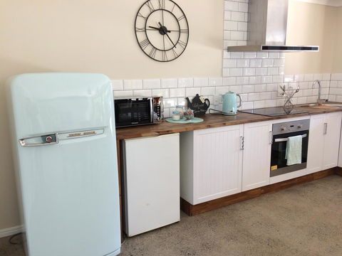 TAKURA HEIGHTS Modern Country Apartment With Pool Access - Lismore Accommodation 3