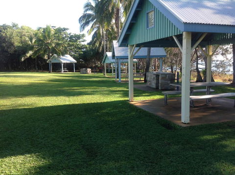 Tannum Sands Hotel / Motel - Lismore Accommodation 0