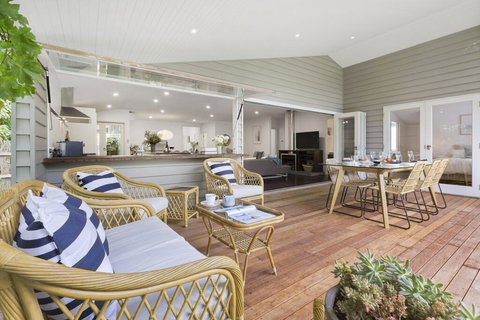 THALASSA HOUSE COASTAL RETREAT DROMANA - Lismore Accommodation 1