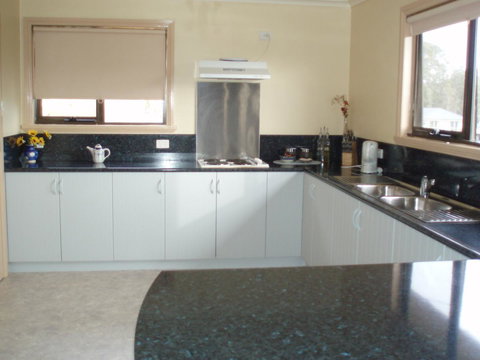 Highland Cabins And Cottages At Bronte Park - Lismore Accommodation 9