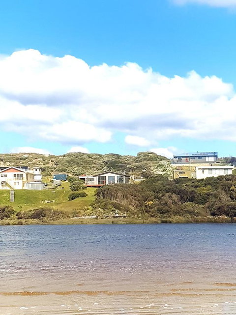 Ocean View Cottage - Lismore Accommodation 6