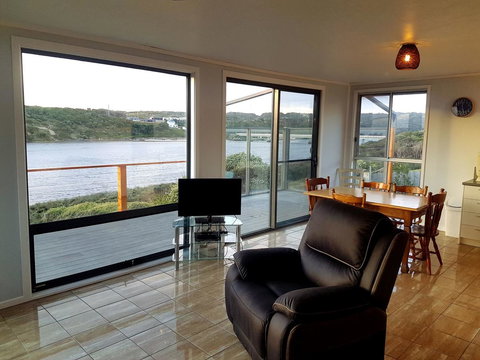 Ocean View Cottage - Lismore Accommodation 11