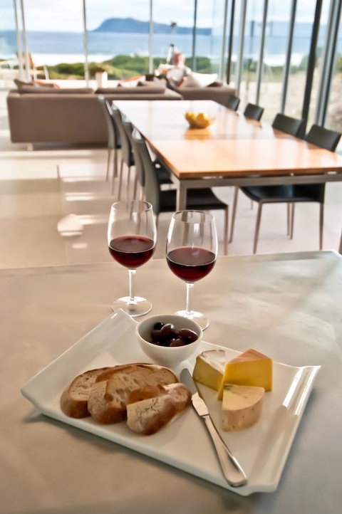 Cloudy Bay Beach House - Lismore Accommodation 32