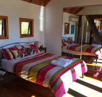 The Tree House - Lismore Accommodation