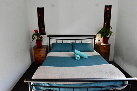 Hobart's Accommodation & Hostel - Lismore Accommodation 5