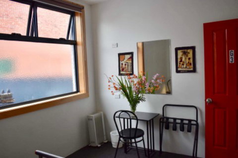 Hobart's Accommodation & Hostel - Lismore Accommodation 27