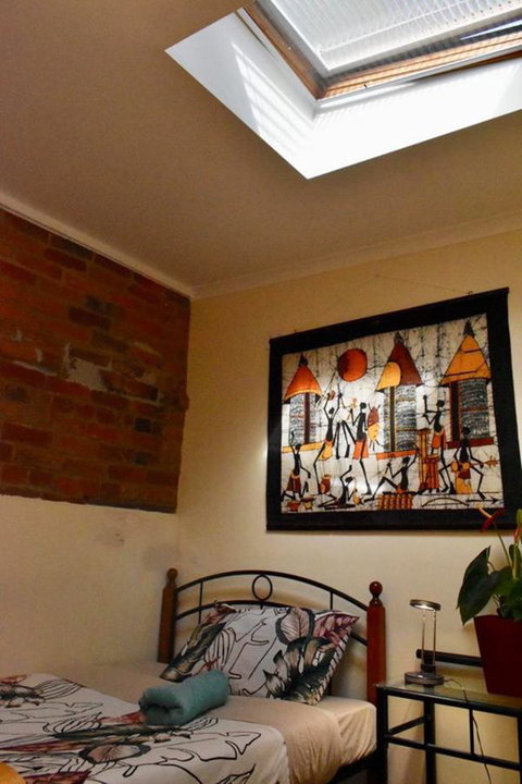 Hobart's Accommodation & Hostel - Lismore Accommodation 10