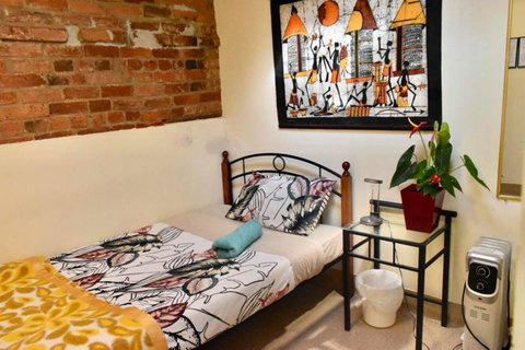 Hobart's Accommodation & Hostel - Lismore Accommodation 1