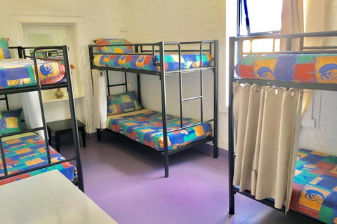 Hobart's Accommodation & Hostel - Lismore Accommodation 33