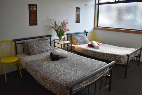 Hobart's Accommodation & Hostel - Lismore Accommodation 23