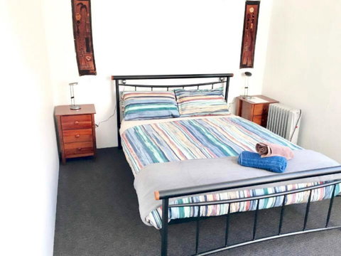 Hobart's Accommodation & Hostel - Lismore Accommodation 43