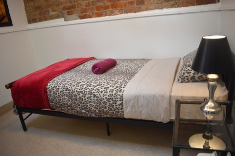 Hobart's Accommodation & Hostel - Lismore Accommodation 30