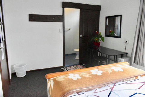 Hobart's Accommodation & Hostel - Lismore Accommodation 13
