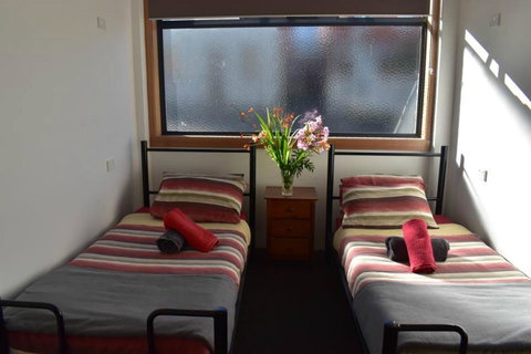 Hobart's Accommodation & Hostel - Lismore Accommodation 18