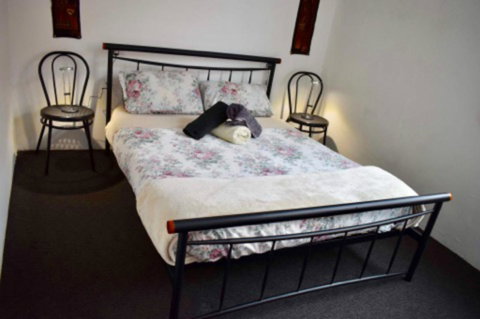 Hobart's Accommodation & Hostel - Lismore Accommodation 26