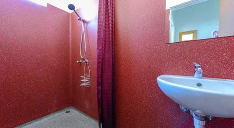 Hobart's Accommodation & Hostel - Lismore Accommodation 35