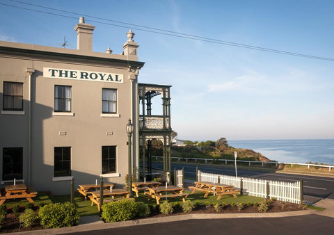 The Royal Hotel Mornington - Lismore Accommodation 19