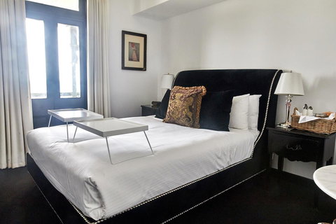 The Royal Hotel Mornington - Lismore Accommodation 11