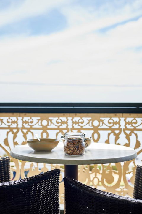 The Royal Hotel Mornington - Lismore Accommodation 6