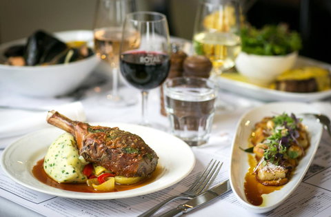 The Royal Hotel Mornington - Lismore Accommodation 33