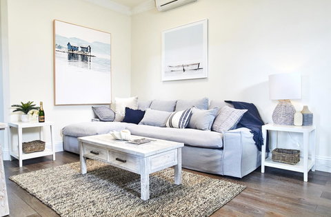 The Royal Hotel Mornington - Lismore Accommodation 44