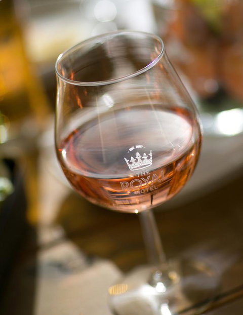 The Royal Hotel Mornington - Lismore Accommodation 24