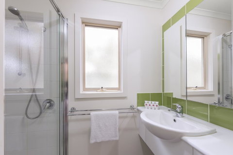 Ramada Resort By Wyndham Phillip Island - Lismore Accommodation 10