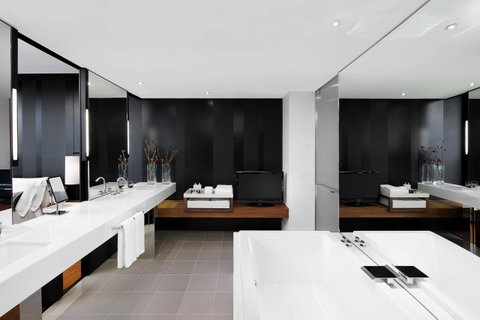 Crown Metropol Melbourne - Lismore Accommodation 7