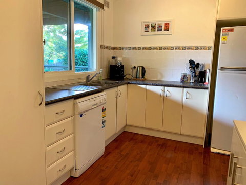 Island Family Holiday Retreat - Lismore Accommodation 6