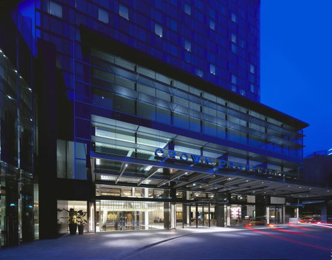 Crown Promenade Melbourne - Lismore Accommodation 10