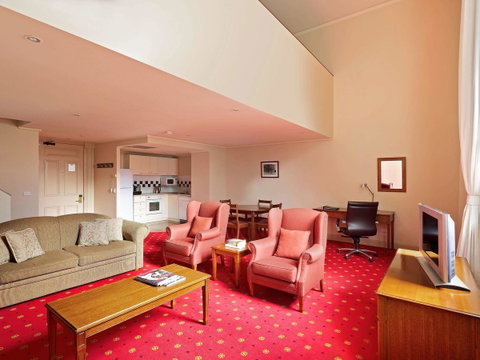 Grand Hotel Melbourne - Lismore Accommodation 38