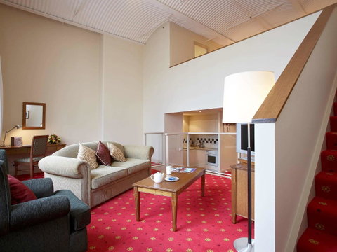 Grand Hotel Melbourne - Lismore Accommodation 39