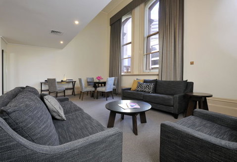 Grand Hotel Melbourne - Lismore Accommodation 17