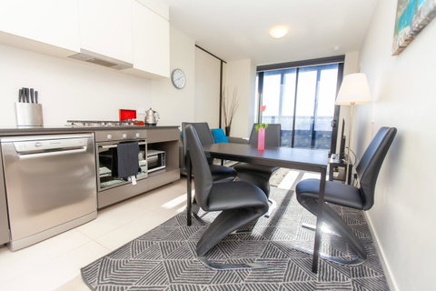 Melbourne SkyHigh Apartments - Lismore Accommodation 8