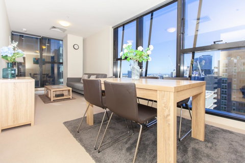 Melbourne SkyHigh Apartments - Lismore Accommodation 4