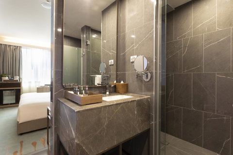 Novotel Melbourne Central - Lismore Accommodation 23
