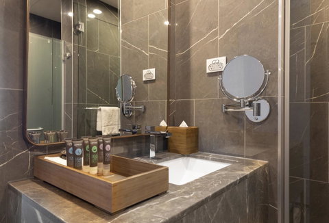 Novotel Melbourne Central - Lismore Accommodation 5