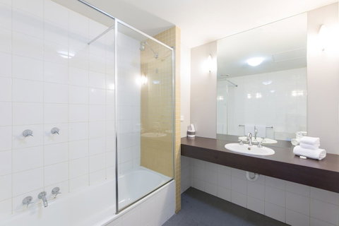 Great Southern Hotel Melbourne - Lismore Accommodation 23