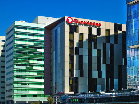 Travelodge Hotel Melbourne Docklands - Lismore Accommodation 4