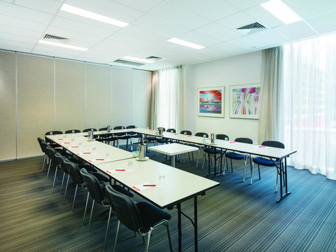 Travelodge Hotel Melbourne Docklands - Lismore Accommodation 11