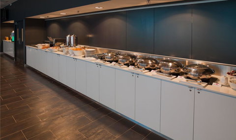 Travelodge Hotel Melbourne Docklands - Lismore Accommodation 12