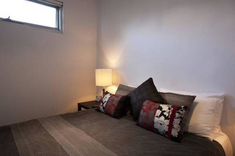 Battery Cove Beach Front Apartment - Lismore Accommodation 13