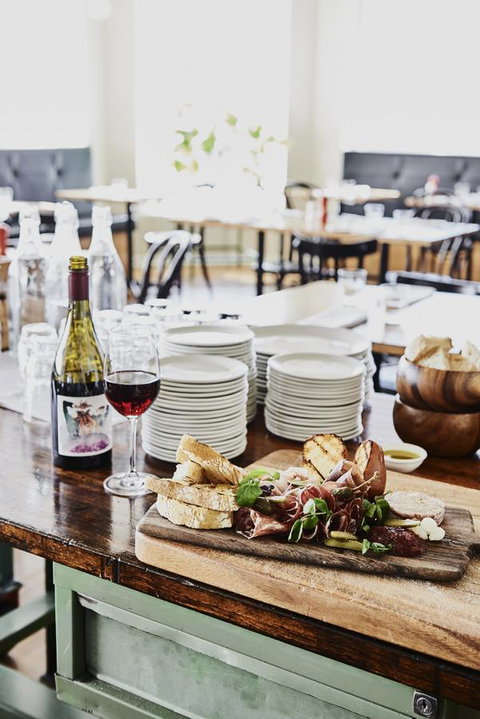 Plough Hotel - Lismore Accommodation 23