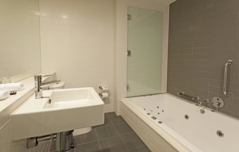 Causeway 353 Hotel - Lismore Accommodation 9